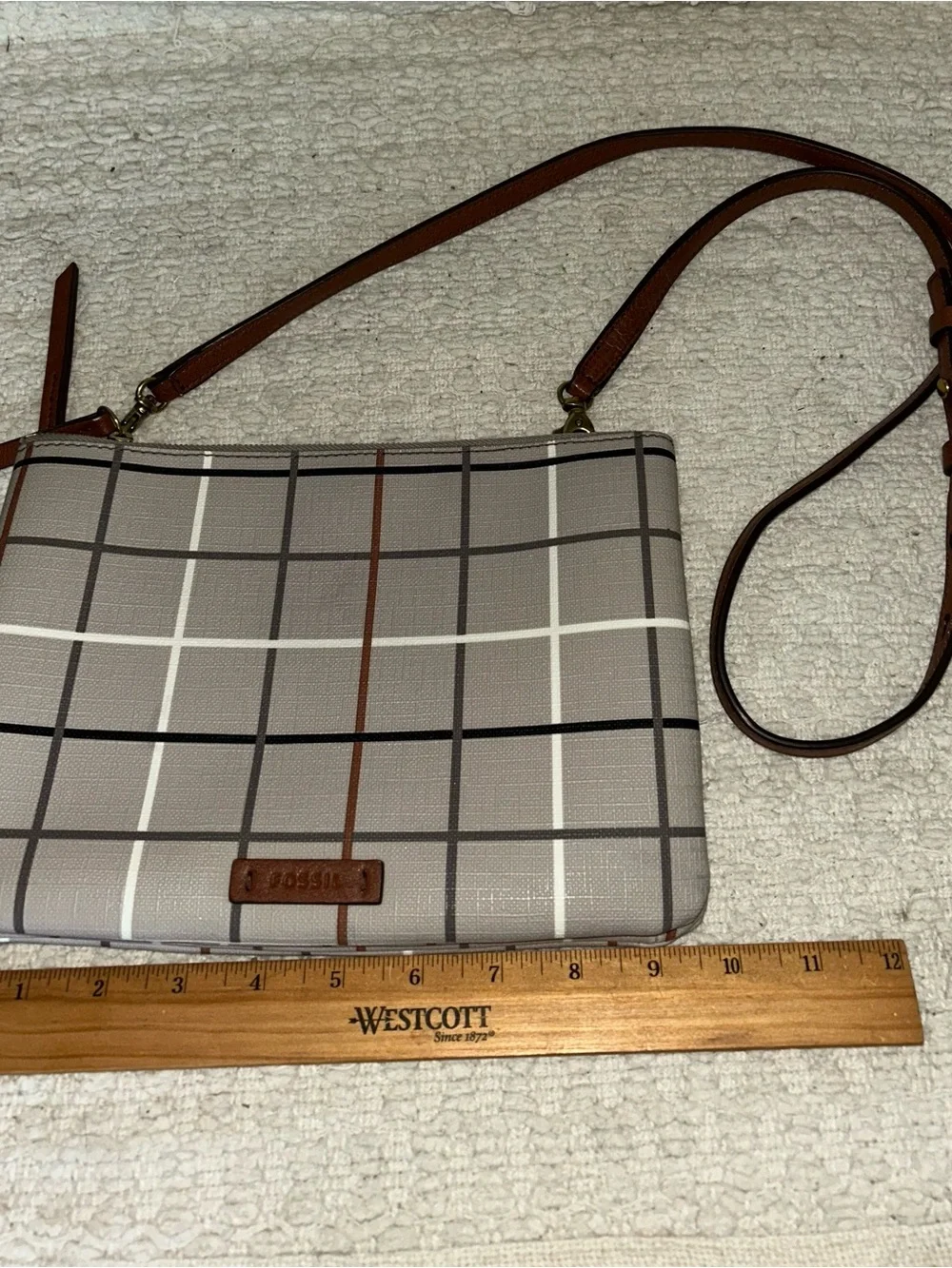 Fossil Crossbody shoulder bag purse brown with checker design plaid strap wallet